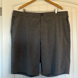 Hogan Performance Golf Shorts Size 44